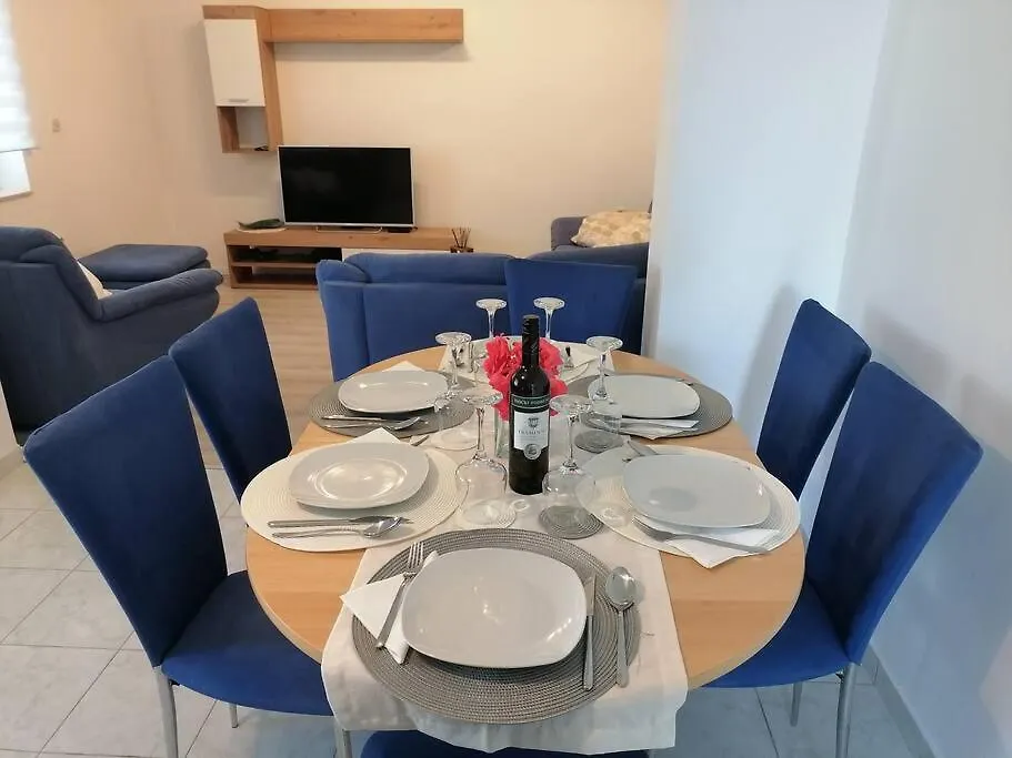 Apartman S&E Kali 0*,